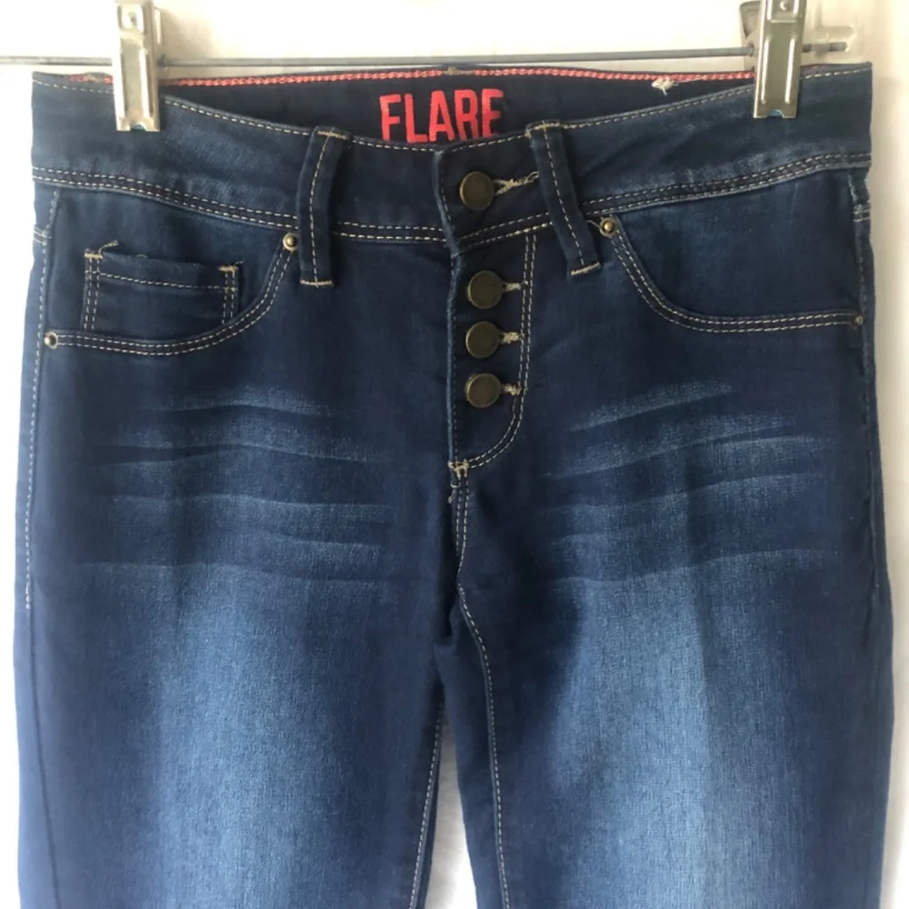 NWOT Flare YMI Jeans - Picture 9 of 10
